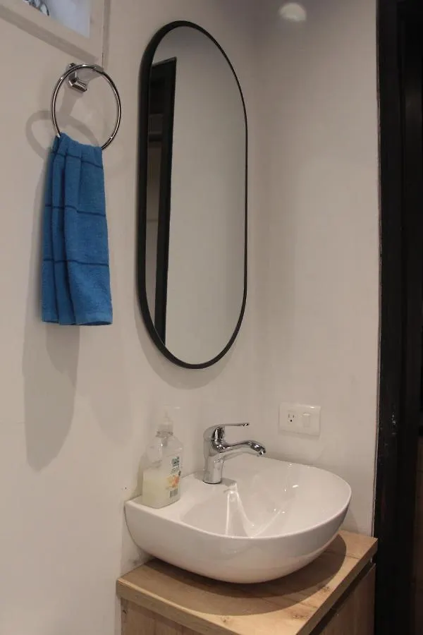 Apartamento En El Poblado, Permite Mascota Frn102 By Roots Rentals Medellin